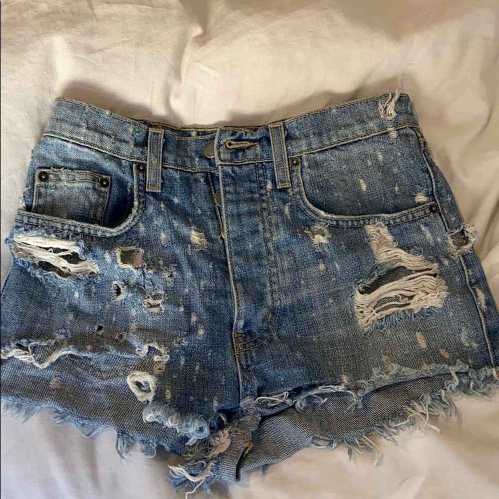 Carmar distressed denim shorts size 24